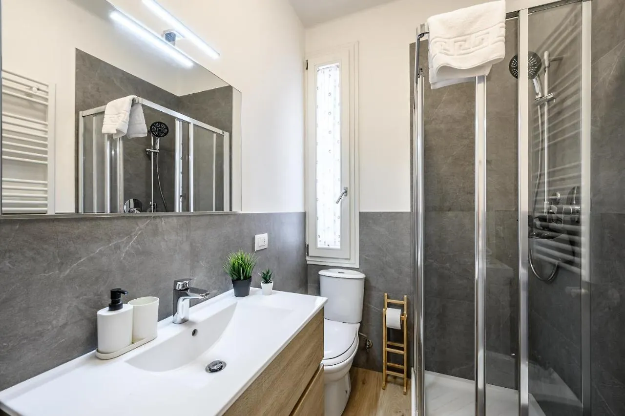 Nella Corte Del Mulino, 1 Passo Dal Centro Con Parcheggio Modena Apartment