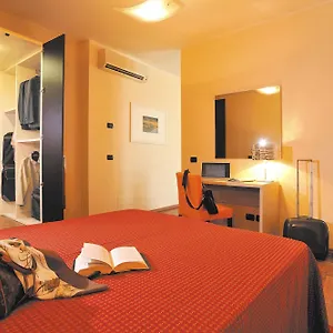 4* Otel Zodiaco